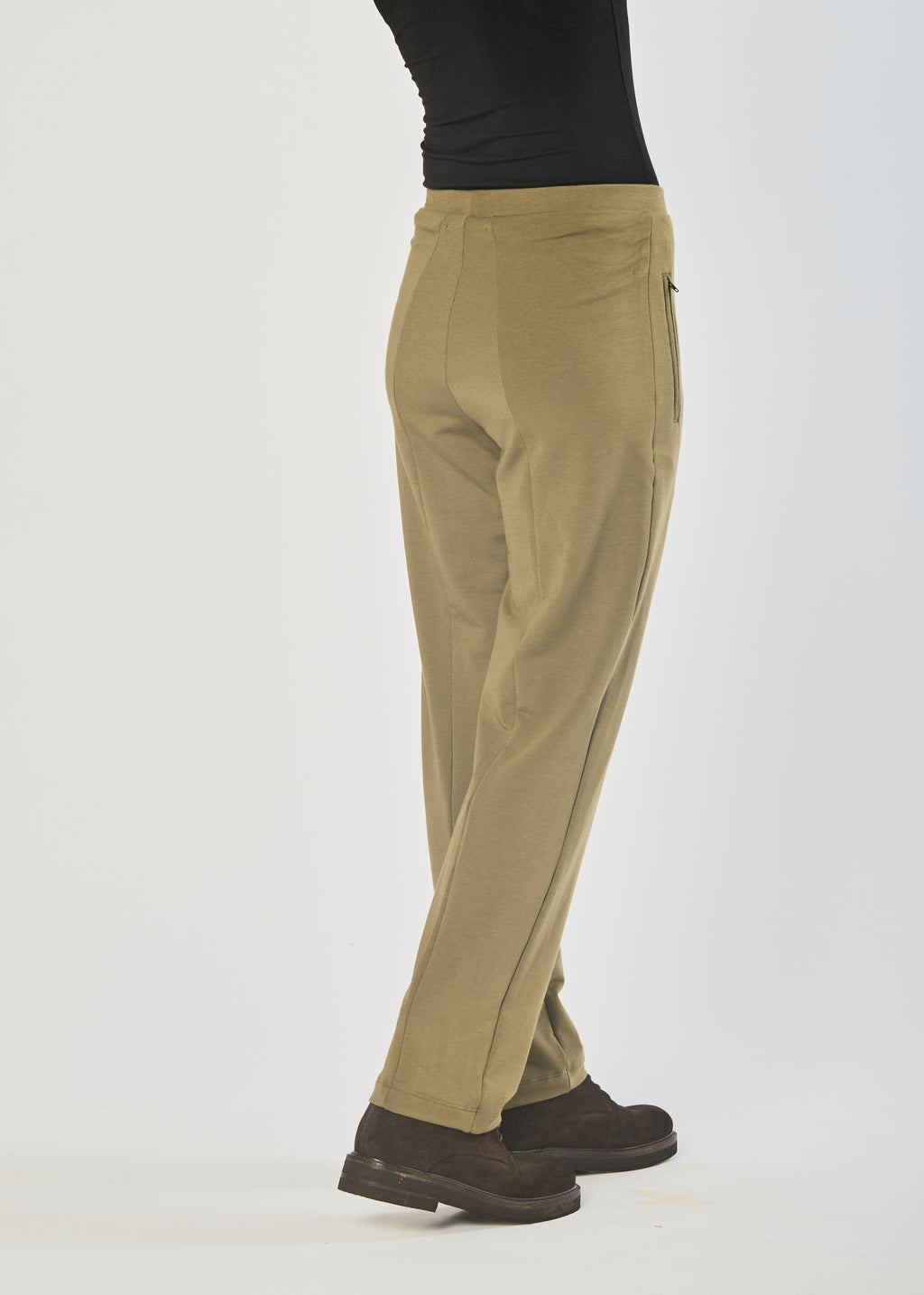 Cosmo Pant