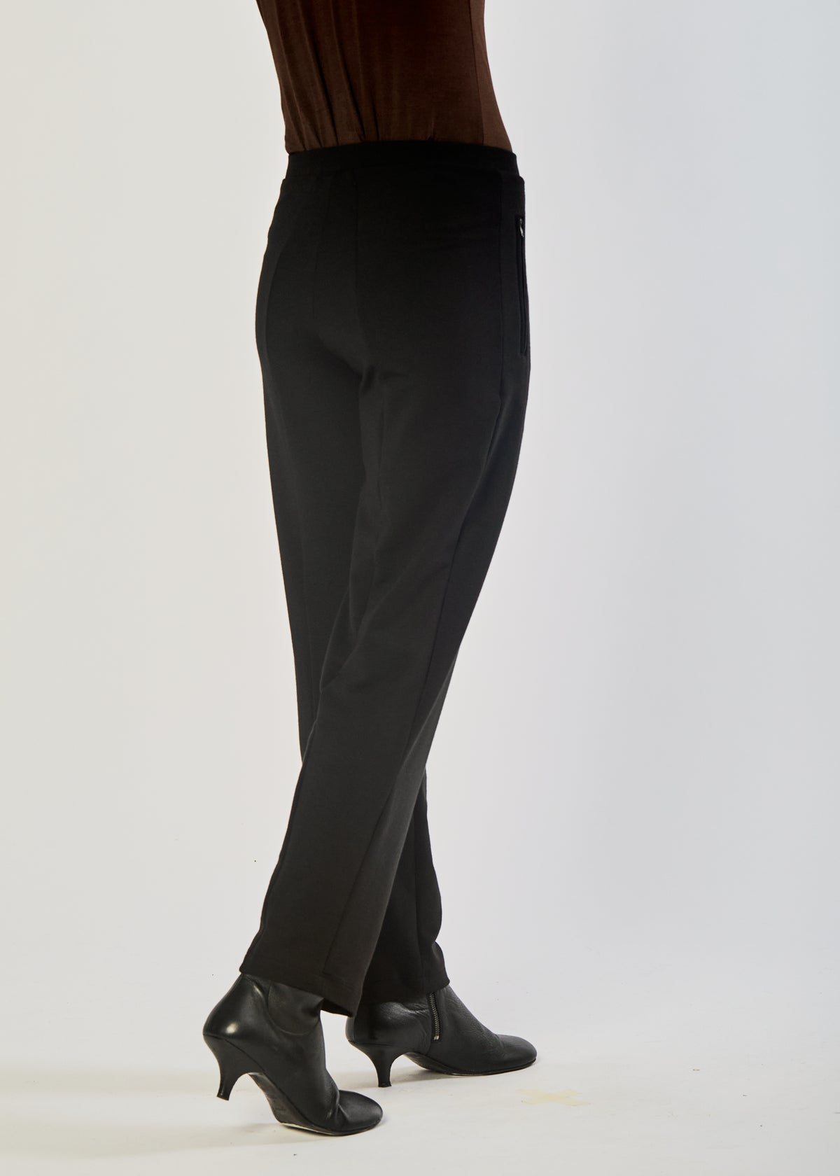 Cosmo Pant