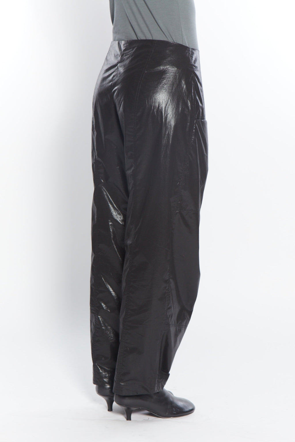 Korina Pant