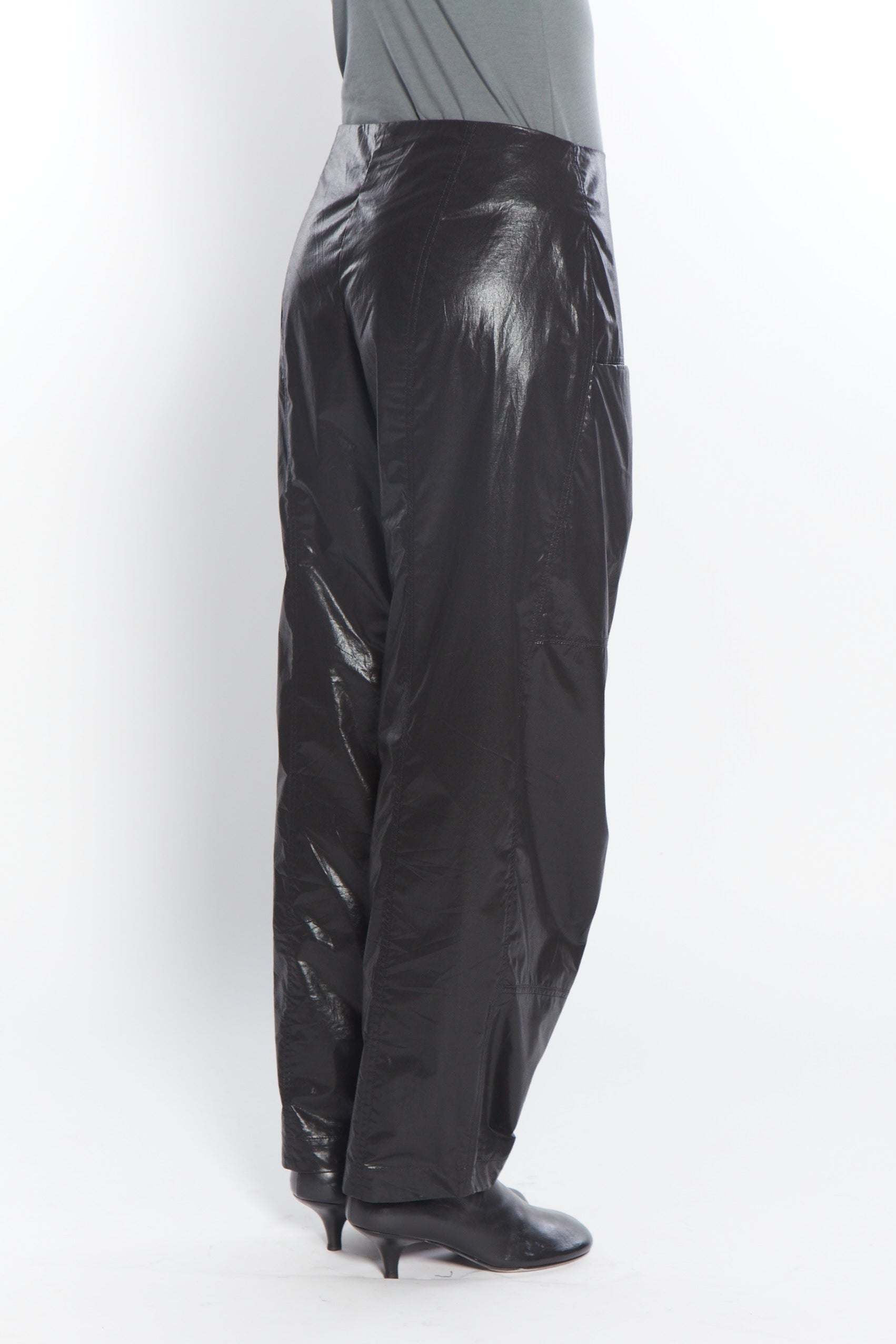 Korina Pant