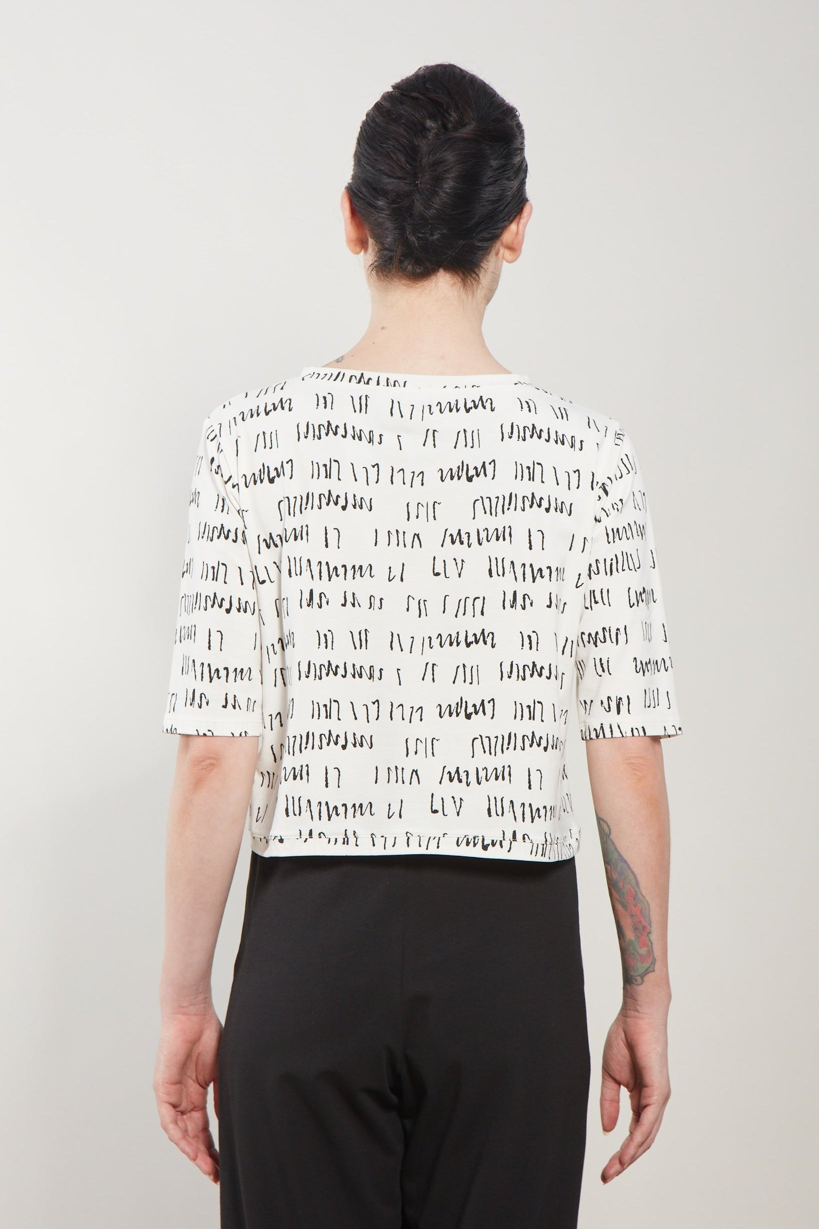 Sumi Top