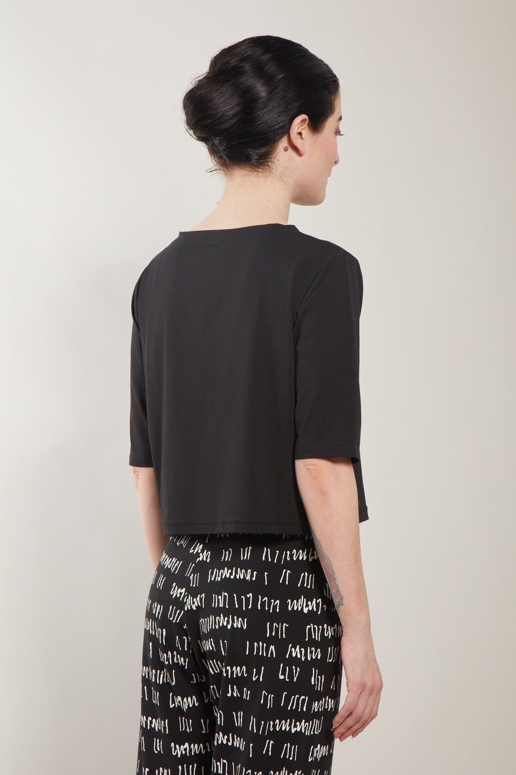 Sumi Top