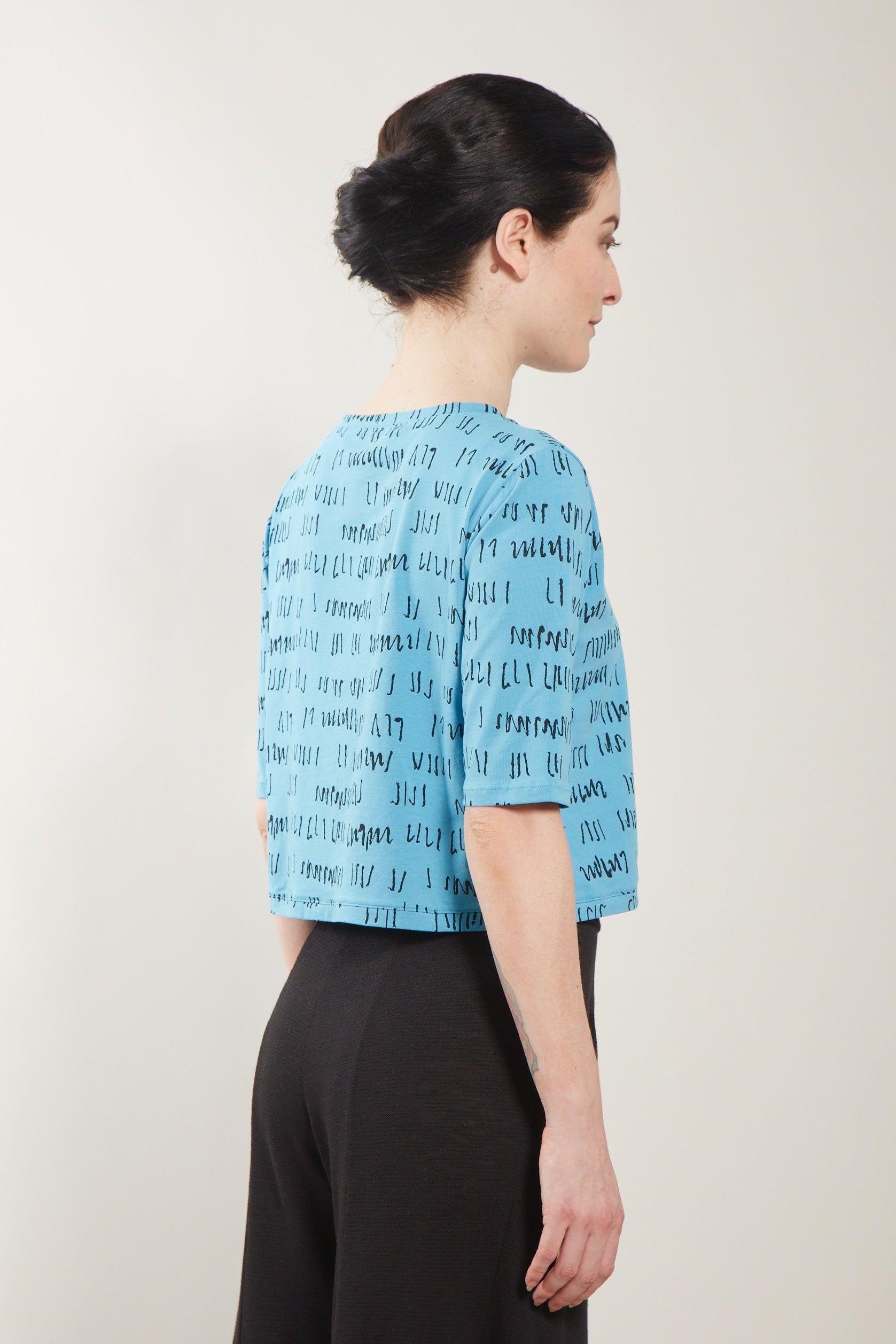 Sumi Top
