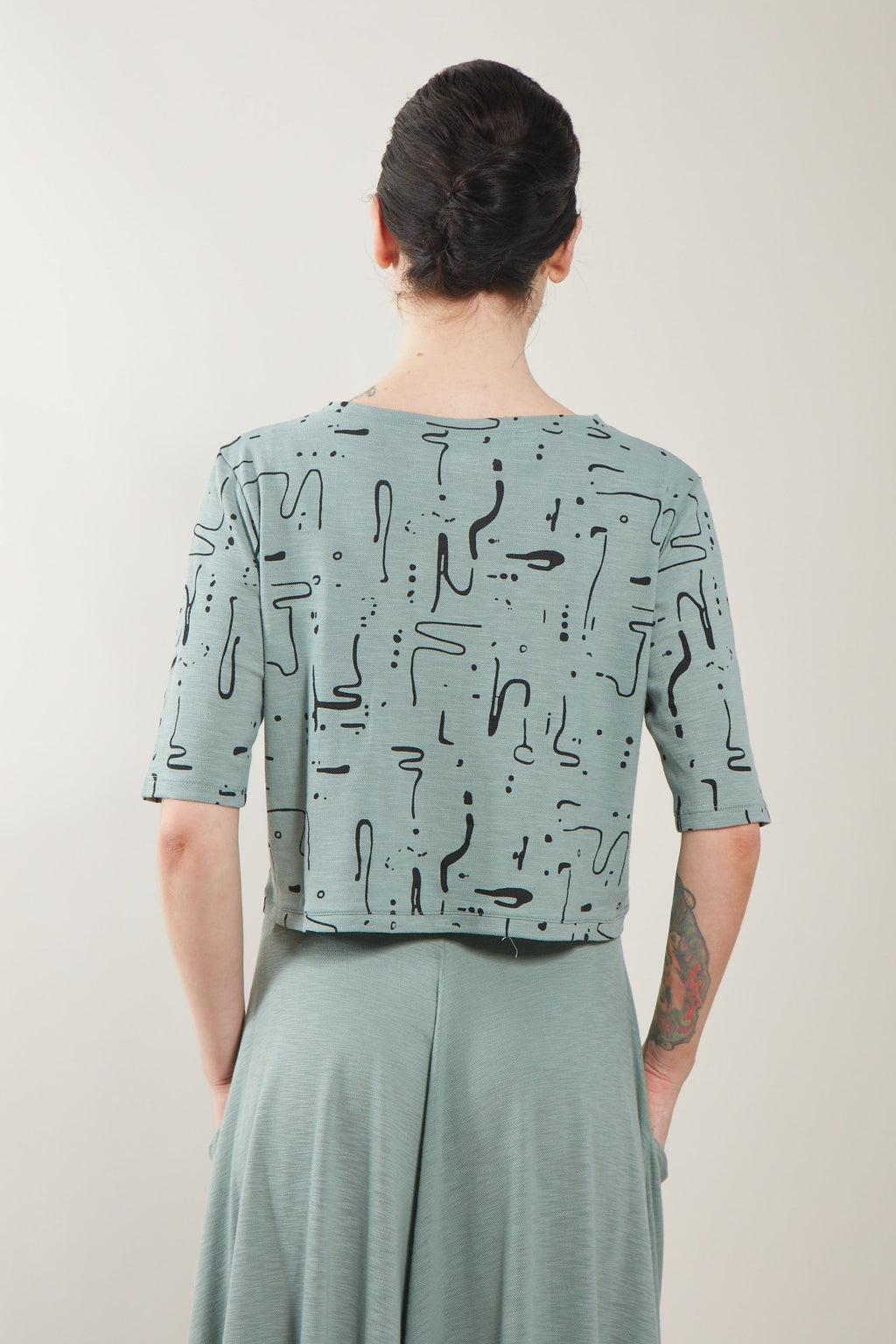 Sumi Top